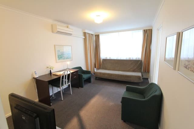 One Bedroom Apartment with Sofa