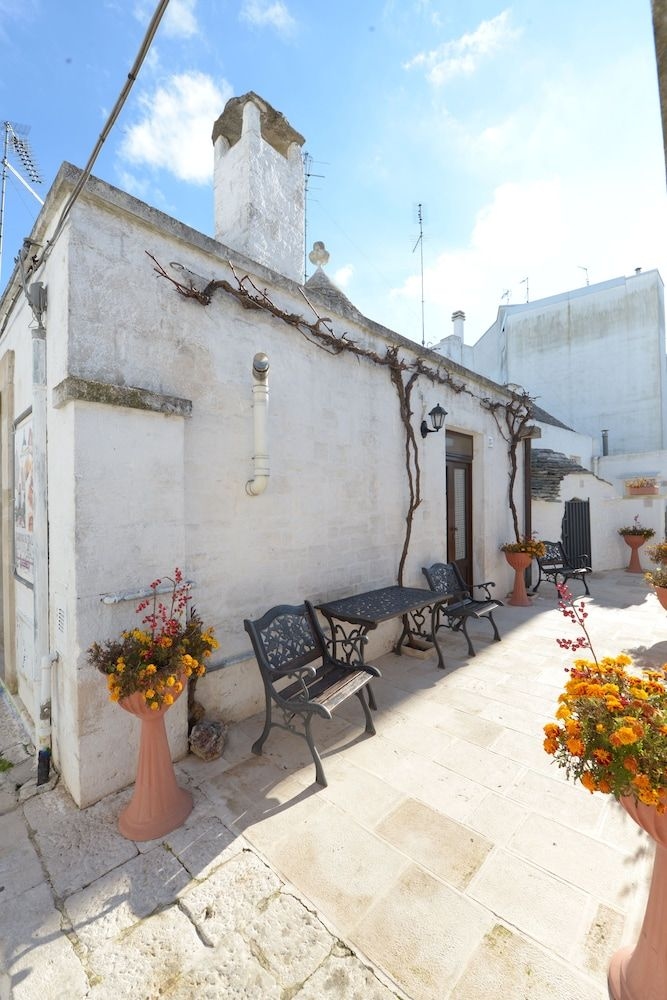 Giardino Dei Trulli0