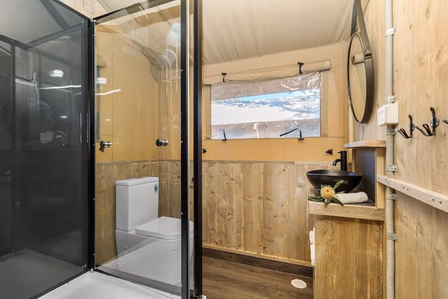 Luxury Glamping (Pet Friendly)