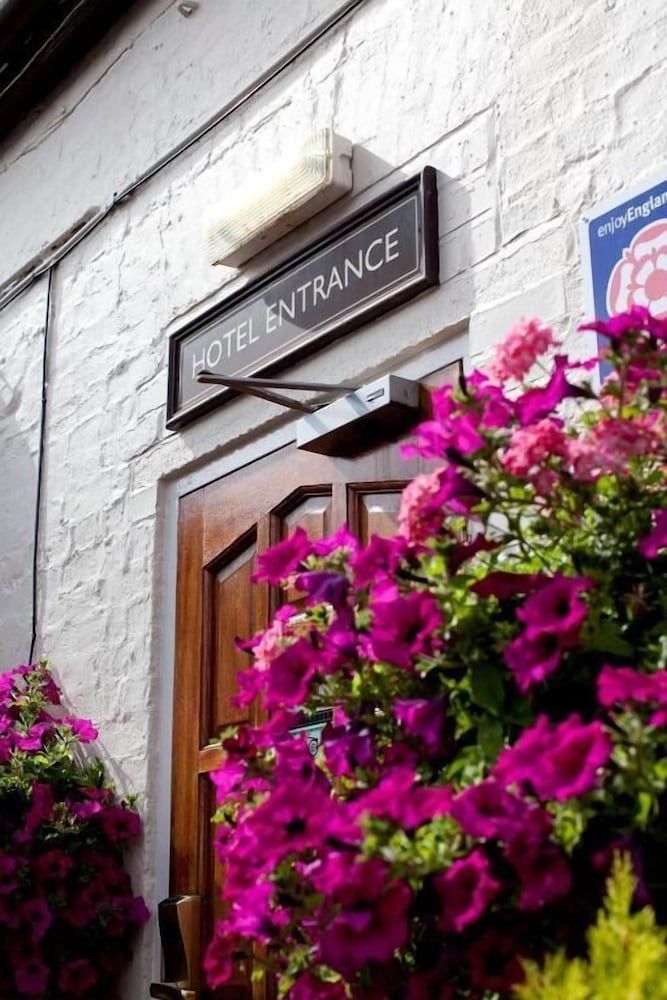The Railway Tavern Hotel3