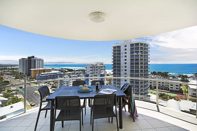 2 Bedroom Deluxe Spa Apartment with Ocean View
