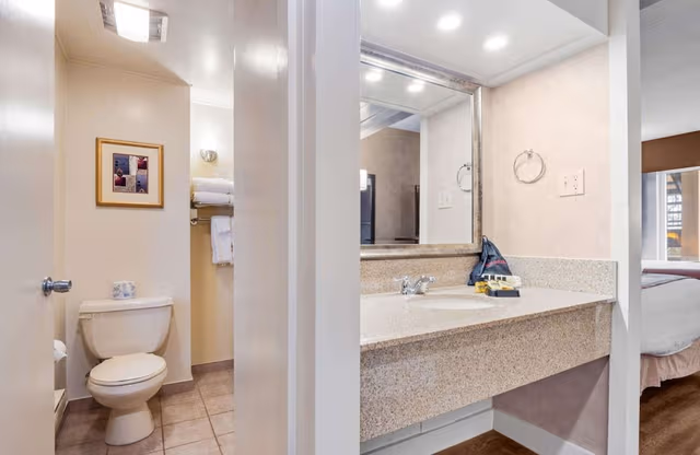 Standard Room, 2 Queen Beds, Non Smoking, Refrigerator