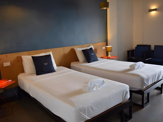 Deluxe Twin Room