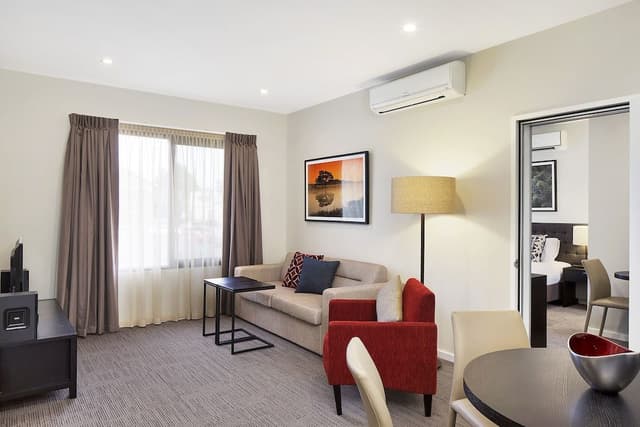 Executive Apartment, 2 Bedrooms, Non Smoking, Kitchen