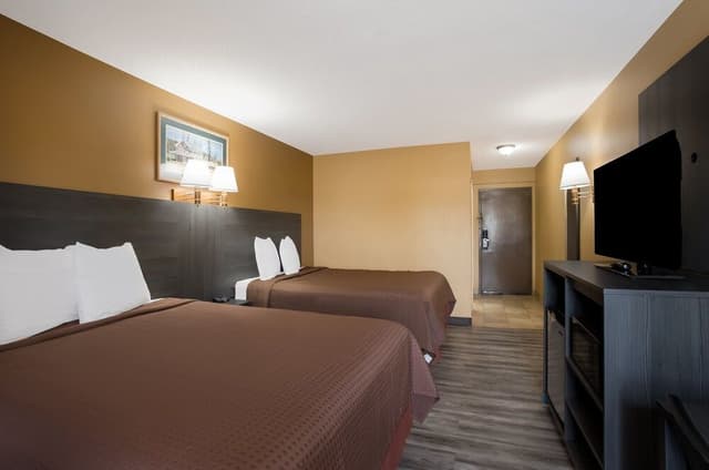 Room, 2 Queen Beds, Non Smoking