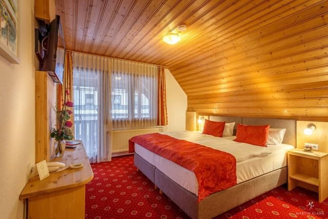 Premium Double Room, Balcony, Garden View