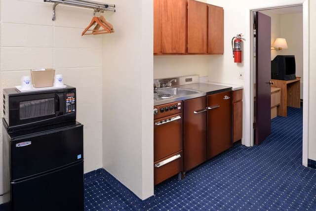 1 King Bed Kitchenette Suite NS