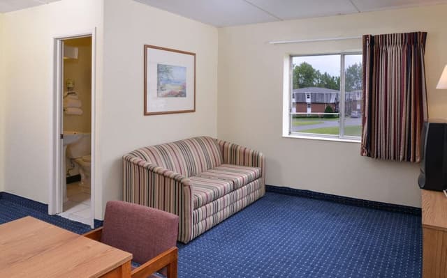1 King Bed Kitchenette Suite NS