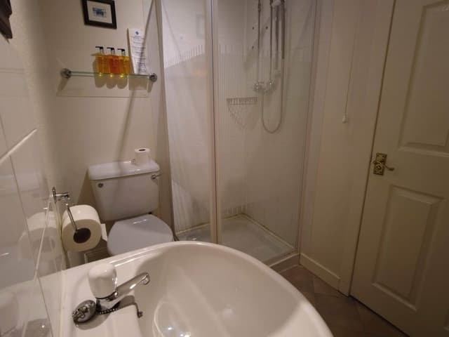 Twin Room, Ensuite, Mountain View
