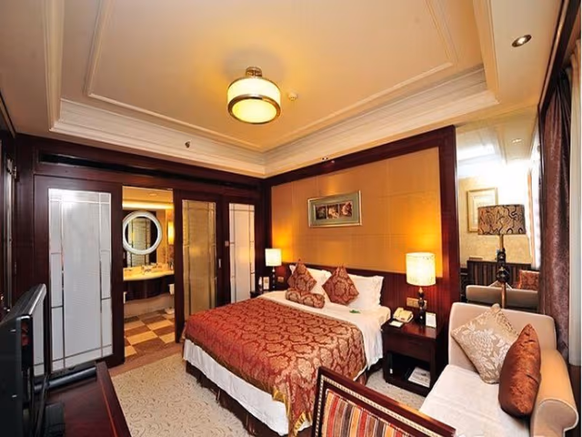 Business King Bed Room