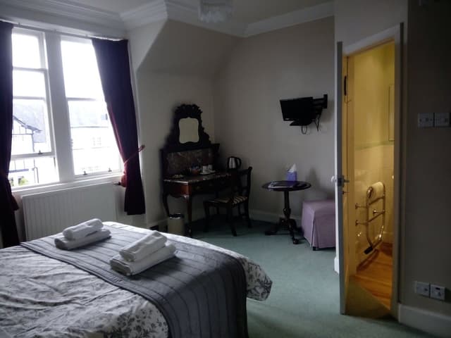 Superior Double Room (Victorian Room)