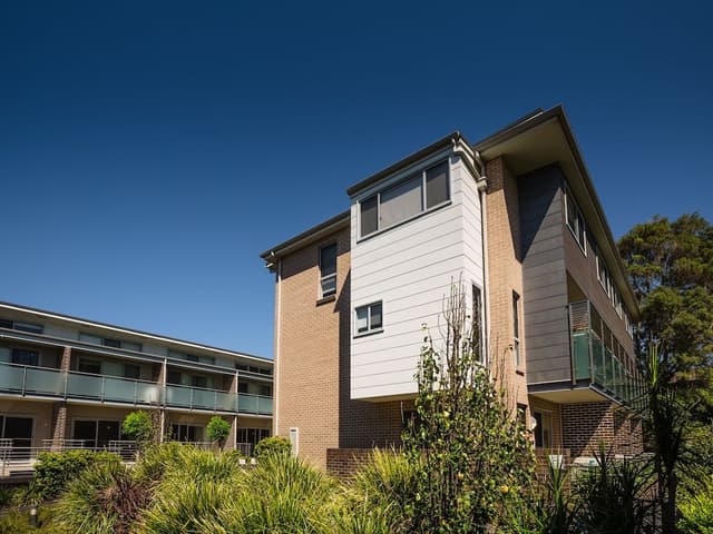 Deluxe Apartment, 2 Bedrooms, Kitchen, Courtyard View