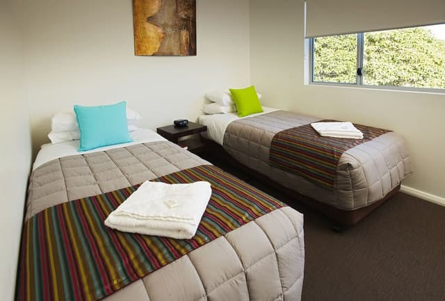 Deluxe Apartment, 2 Bedrooms, Kitchen, Courtyard View