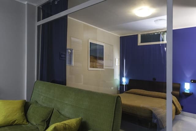 Suite, 1 Queen Bed (Capuana)