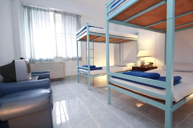 Dorm 4 Bunk Beds