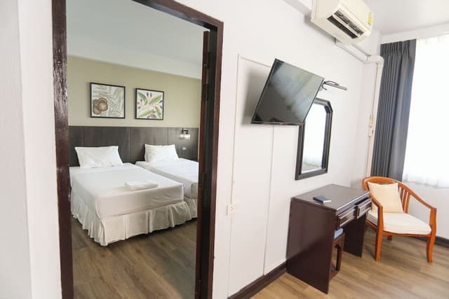Standard Quadruple Room