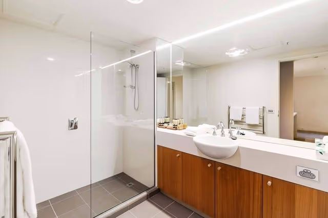 3 Bedroom Connected Loft Apartment