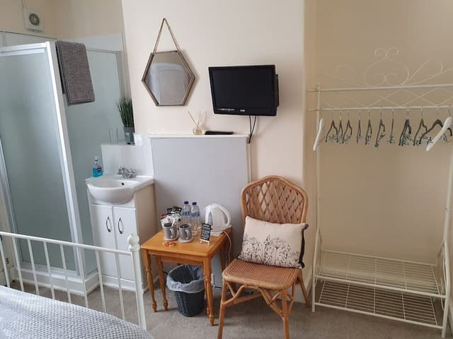 Double Room, Private Bathroom