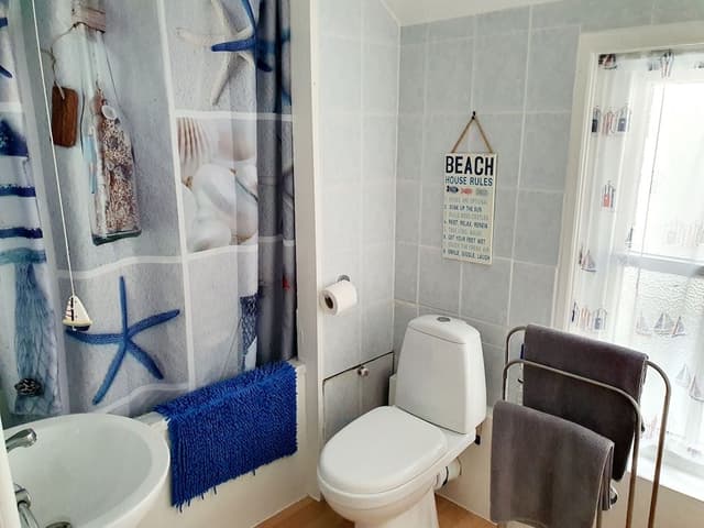 Double Room, Private Bathroom (Small double)