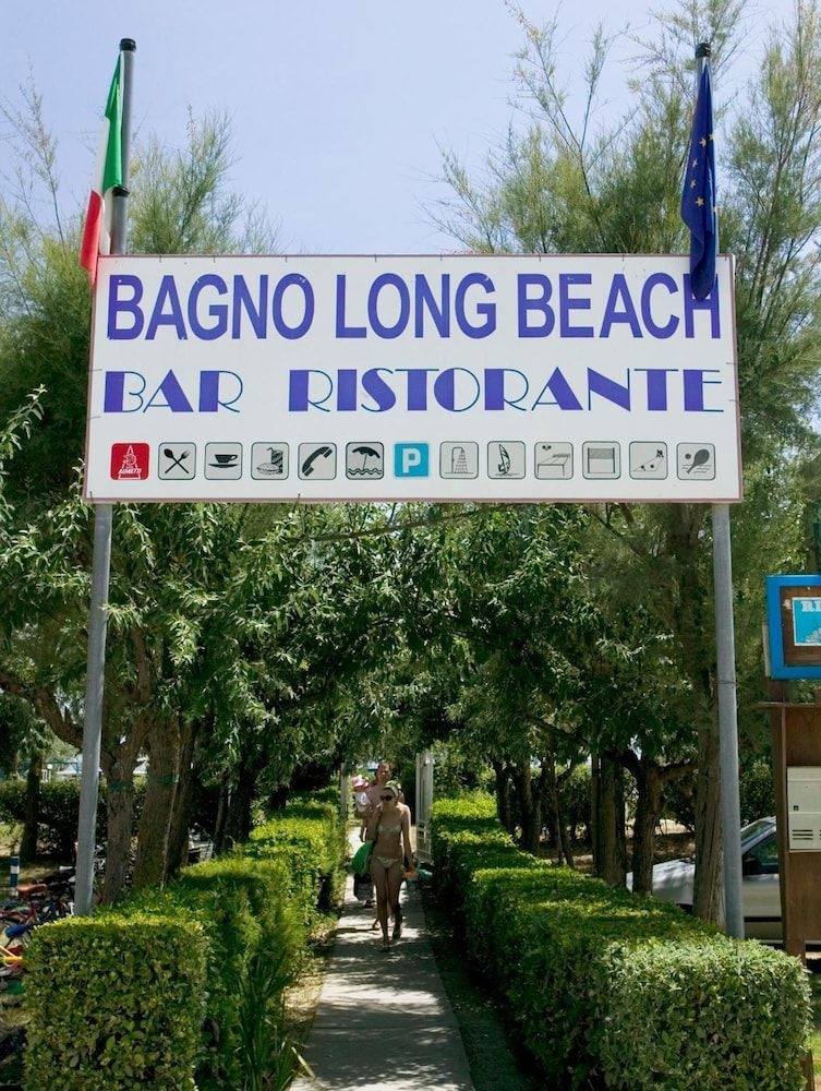 Residence Long Beach Village1