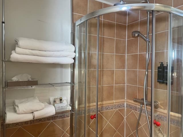 2 bedroom apartment (No air conditioning/no elevator/cleaning service at extra charge)