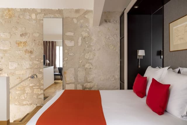 Superior Single Room, Bathtub