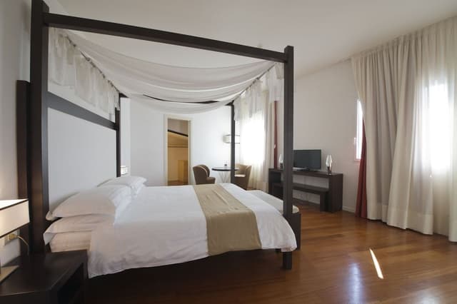 Imperial Suite with Balcony