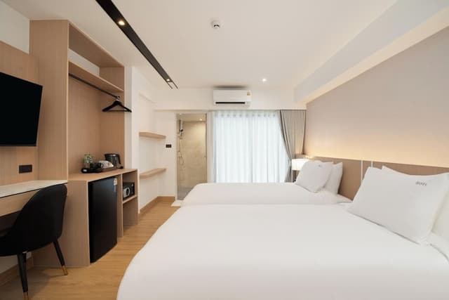 Deluxe Twin Room