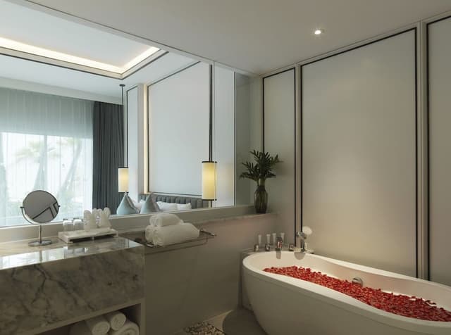 Executive Room, 1 King Bed, Pool Access