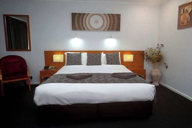 Executive Room, Jetted Tub