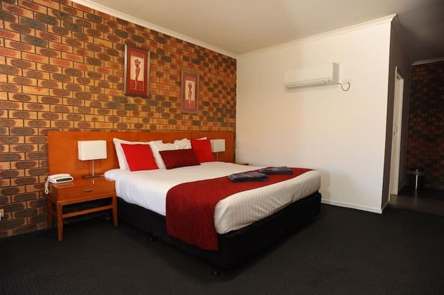 Executive Room, Jetted Tub