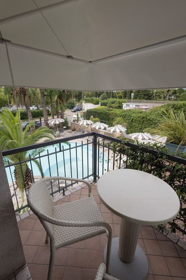 Double Room, Balcony