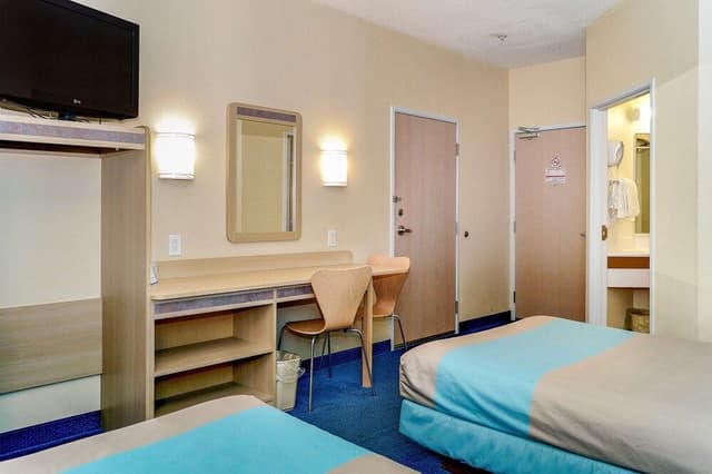 Standard Room, 2 Double Beds, Non Smoking, Refrigerator & Microwave