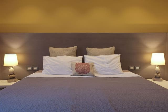Superior Room, Lake View