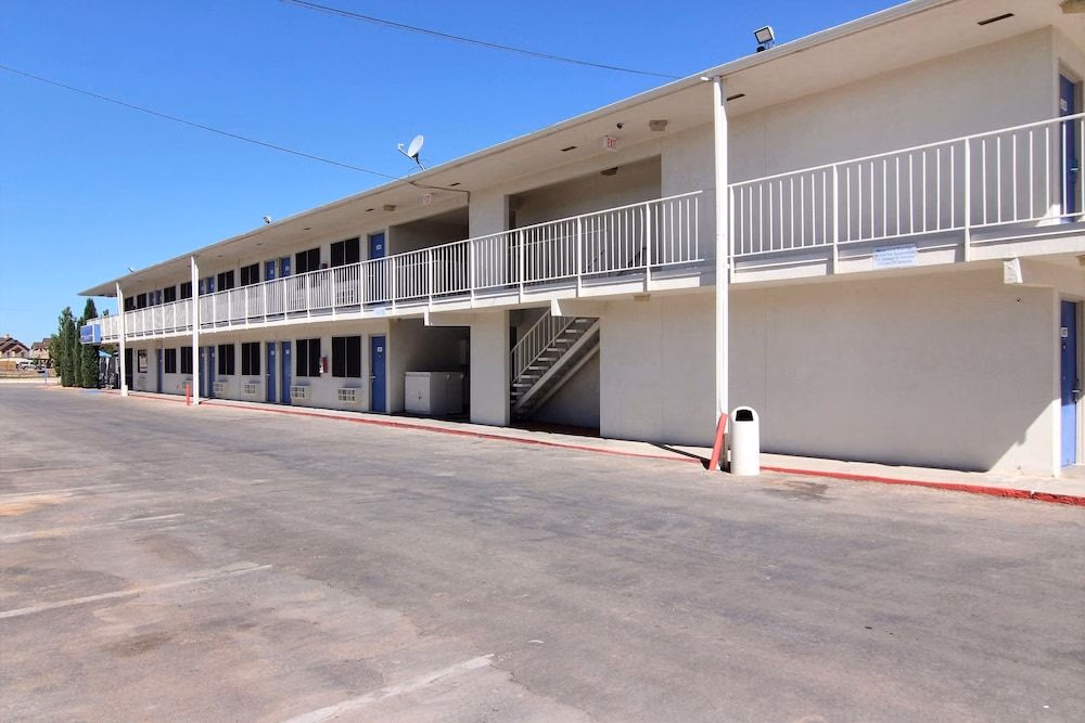 Motel 6 Carlsbad3