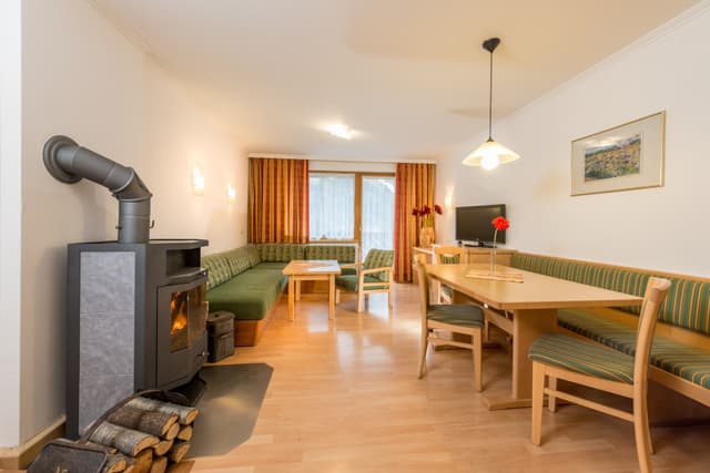 Superior Apartment with Balcony and Mountain View