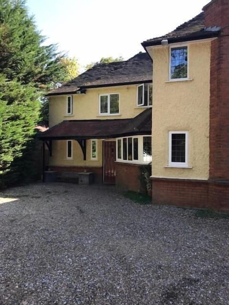 The Admirals Inn Guest House0