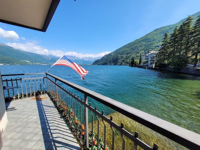 Superior Double or Twin Room, Lake View (King)