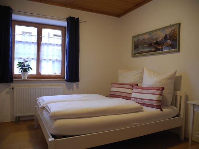 Double Room, 1 Queen Bed