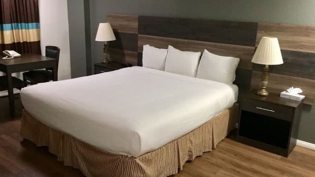 Business Room, 1 King Bed