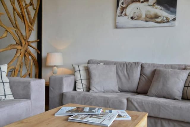 Four-Bedroom Apartment (8 People)