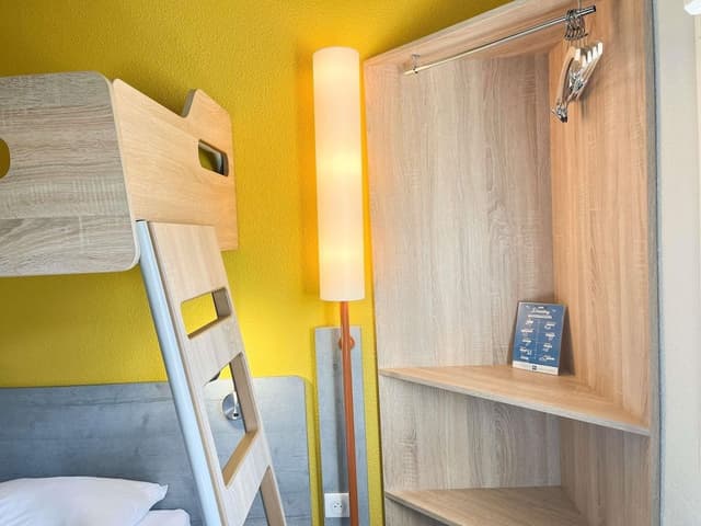 Triple Room, Multiple Beds