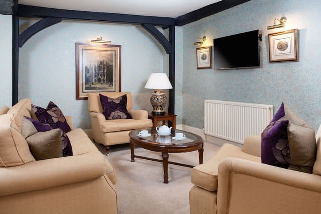 Luxury Suite