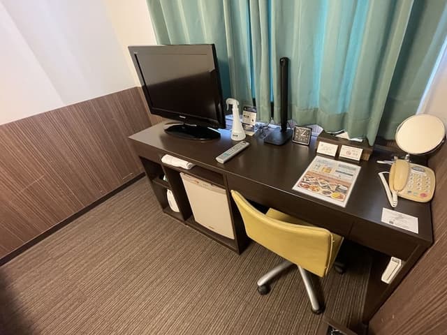 Compact Double Room, Smoking