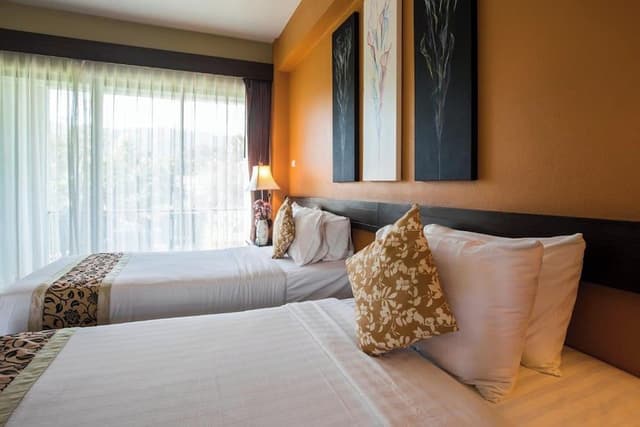 Deluxe Twin Suite