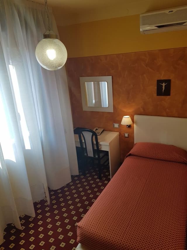 Single Room