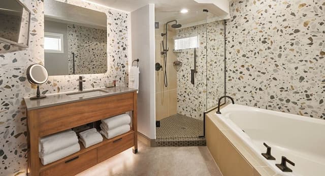 Oceanfront King Studio