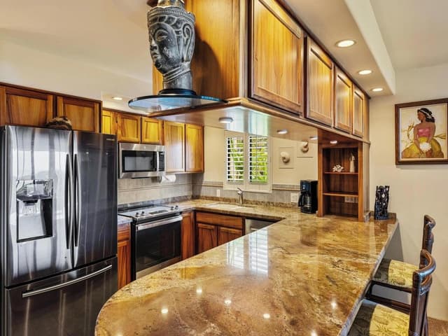 Condo, 2 Bedrooms, Oceanfront (102)