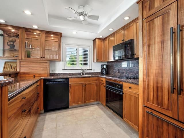 Condo, 2 Bedrooms, Oceanfront (407)