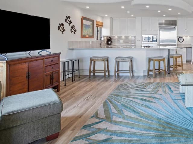 Condo, 2 Bedrooms, Oceanfront (609)